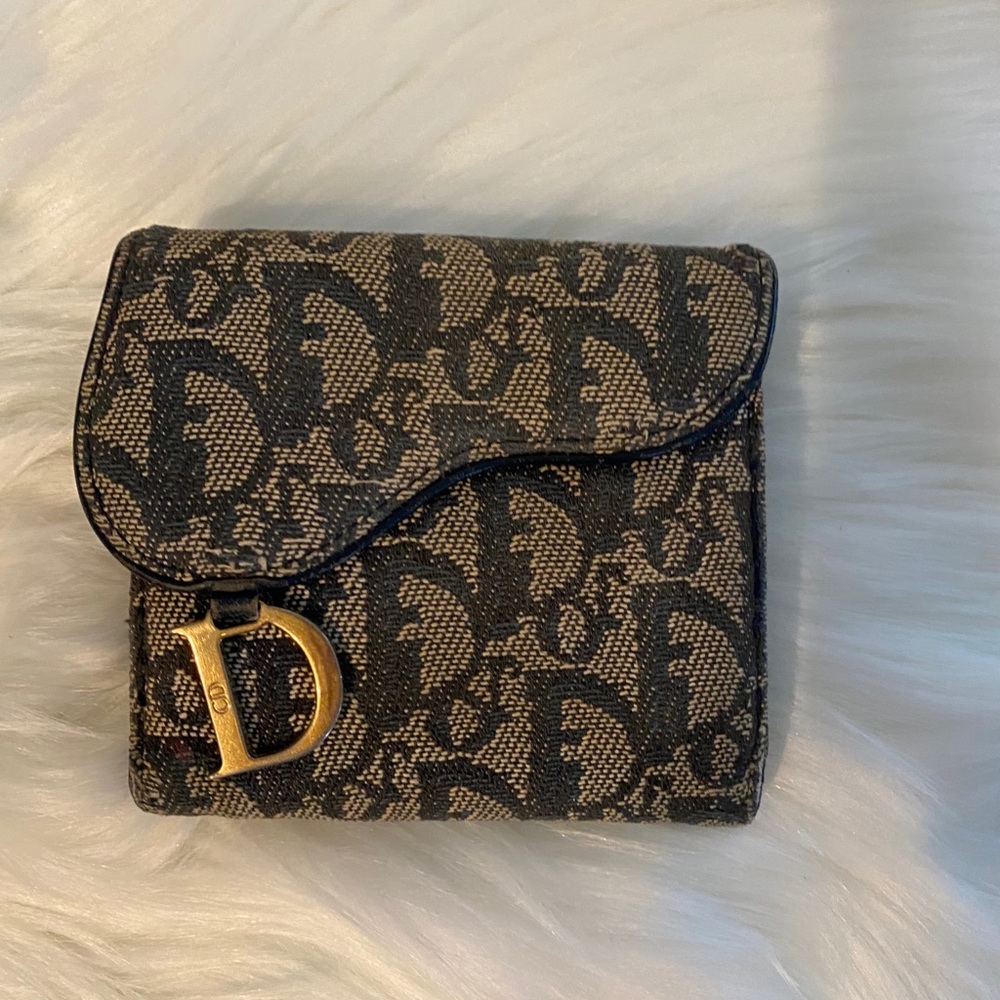 Mini Dior saddle wallet